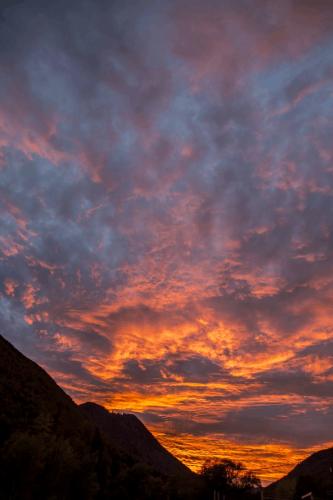 002  X1A2691-HDR