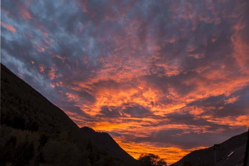 003  X1A2694-HDR